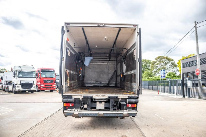 Mercedes ATEGO 1218 - Camion fourgon: photos 5 Mercedes ATEGO 1218 - Camion fourgon: photos 5