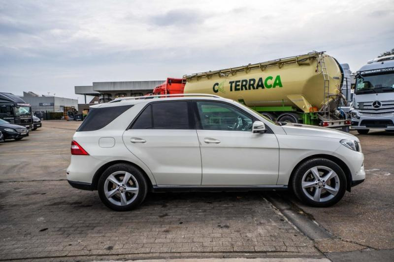 Mercedes-Benz ML 250 CDI - Berline: photos 3 Mercedes-Benz ML 250 CDI - Berline: photos 3