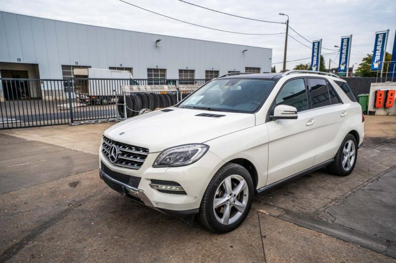 Mercedes-Benz ML 250 CDI - Berline: photos 1 Mercedes-Benz ML 250 CDI - Berline: photos 1