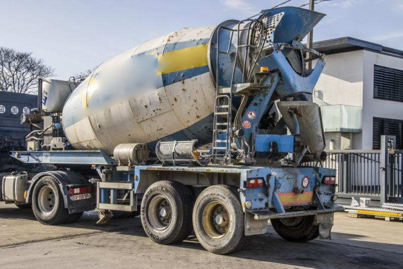 Mol BETON MIXER/MALAXEUR/MISCHER 10M3+MOTOR/MOTEUR - Semi-remorque malaxeur: photos 4 Mol BETON MIXER/MALAXEUR/MISCHER 10M3+MOTOR/MOTEUR - Semi-remorque malaxeur: photos 4