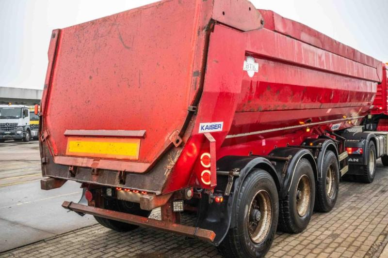 ROBUSTE-KAISER KIPPER - HYRD. DEUR-30m3 - Semi-remorque benne: photos 3 ROBUSTE-KAISER KIPPER - HYRD. DEUR-30m3 - Semi-remorque benne: photos 3