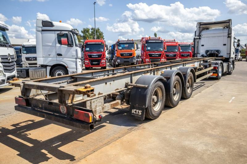 Fruehauf CONTAINERCHASSIS 40' - Semi-remorque: photos 4 Fruehauf CONTAINERCHASSIS 40' - Semi-remorque: photos 4