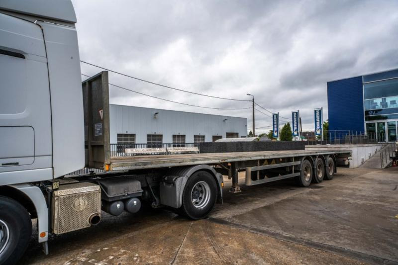 SYSTEM TRAILERS SYSTEM TRAILERS GSPRS27 - Semi-remorque: photos 1 SYSTEM TRAILERS SYSTEM TRAILERS GSPRS27 - Semi-remorque: photos 1