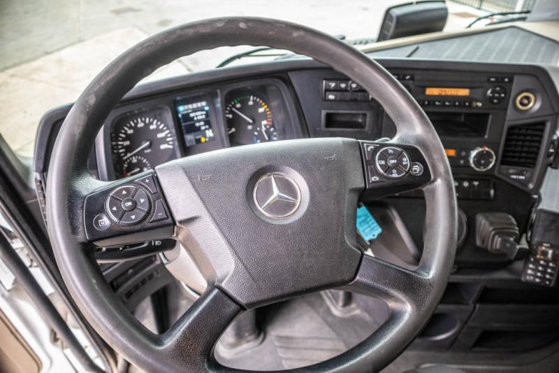 Tracteur routier Mercedes AROCS 1846 HAD + HYDR.: photos 6 Tracteur routier Mercedes AROCS 1846 HAD + HYDR.: photos 6