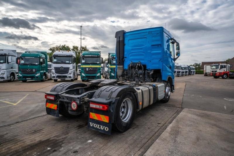 Volvo FH 420 +KIPHYDR - 266 555 KM - Tracteur routier: photos 4 Volvo FH 420 +KIPHYDR - 266 555 KM - Tracteur routier: photos 4