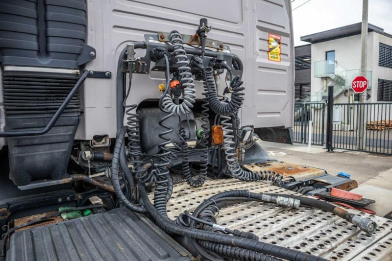 Volvo FM(FH) 420 GLOBE+KIPHYDR. - Tracteur routier: photos 5 Volvo FM(FH) 420 GLOBE+KIPHYDR. - Tracteur routier: photos 5