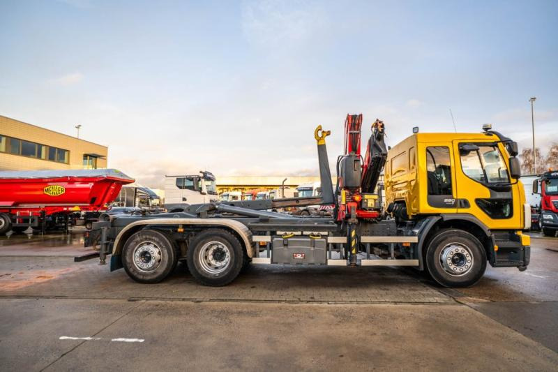Volvo FE 280-E5 + FASSI 190A24 -178.129 KM - Camion ampliroll, Camion grue: photos 3 Volvo FE 280-E5 + FASSI 190A24 -178.129 KM - Camion ampliroll, Camion grue: photos 3