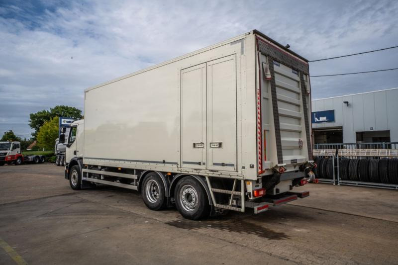Volvo FE 320 -6X2 +DHOLLANDIA 2.5T- 194.400 KM - Camion fourgon: photos 5 Volvo FE 320 -6X2 +DHOLLANDIA 2.5T- 194.400 KM - Camion fourgon: photos 5