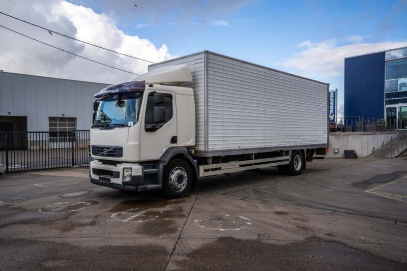 Volvo FL 260 (19t) +DHOLLANDIA 2T. - Camion fourgon: photos 1 Volvo FL 260 (19t) +DHOLLANDIA 2T. - Camion fourgon: photos 1