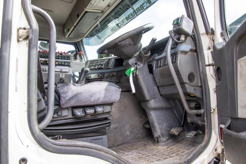 Balayeuse de voirie Volvo FM 340 - BUCHER SCHÖRLING 8000: photos 6