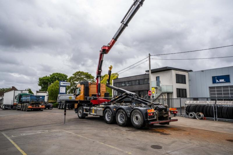 Volvo FMX 430-8x4+HMF 2820/6xhydr. - Camion ampliroll, Camion grue: photos 5 Volvo FMX 430-8x4+HMF 2820/6xhydr. - Camion ampliroll, Camion grue: photos 5