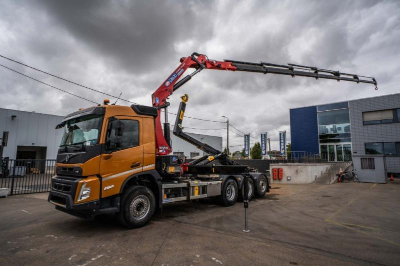 Volvo FMX 430-8x4+HMF 2820/6xhydr. - Camion ampliroll, Camion grue: photos 1 Volvo FMX 430-8x4+HMF 2820/6xhydr. - Camion ampliroll, Camion grue: photos 1
