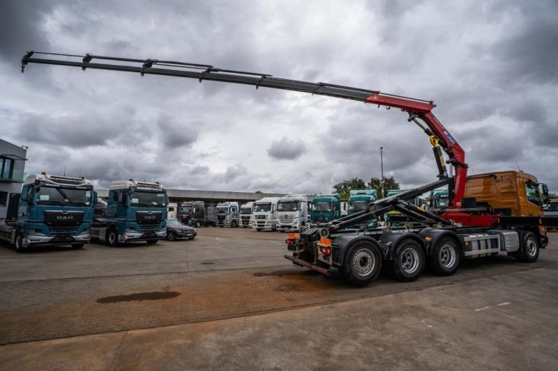 Volvo FMX 430-8x4+HMF 2820/6xhydr. - Camion ampliroll, Camion grue: photos 4 Volvo FMX 430-8x4+HMF 2820/6xhydr. - Camion ampliroll, Camion grue: photos 4