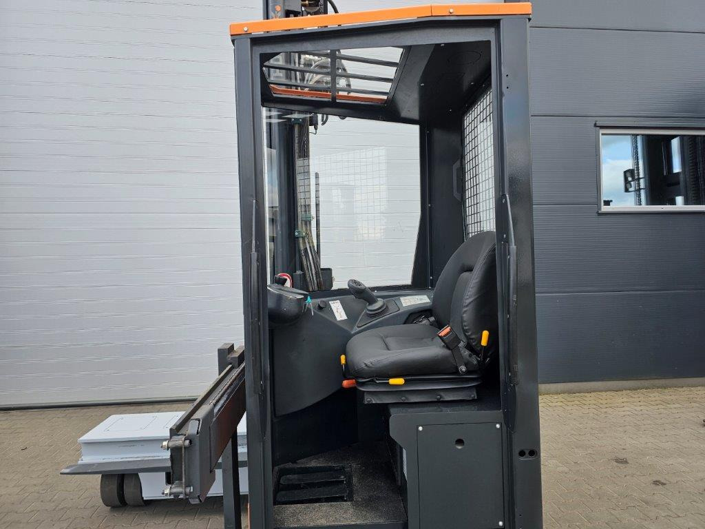 Hubtex DQ30-E - TRIPLEX - Chariot multidirectionnel: photos 5 Hubtex DQ30-E - TRIPLEX - Chariot multidirectionnel: photos 5