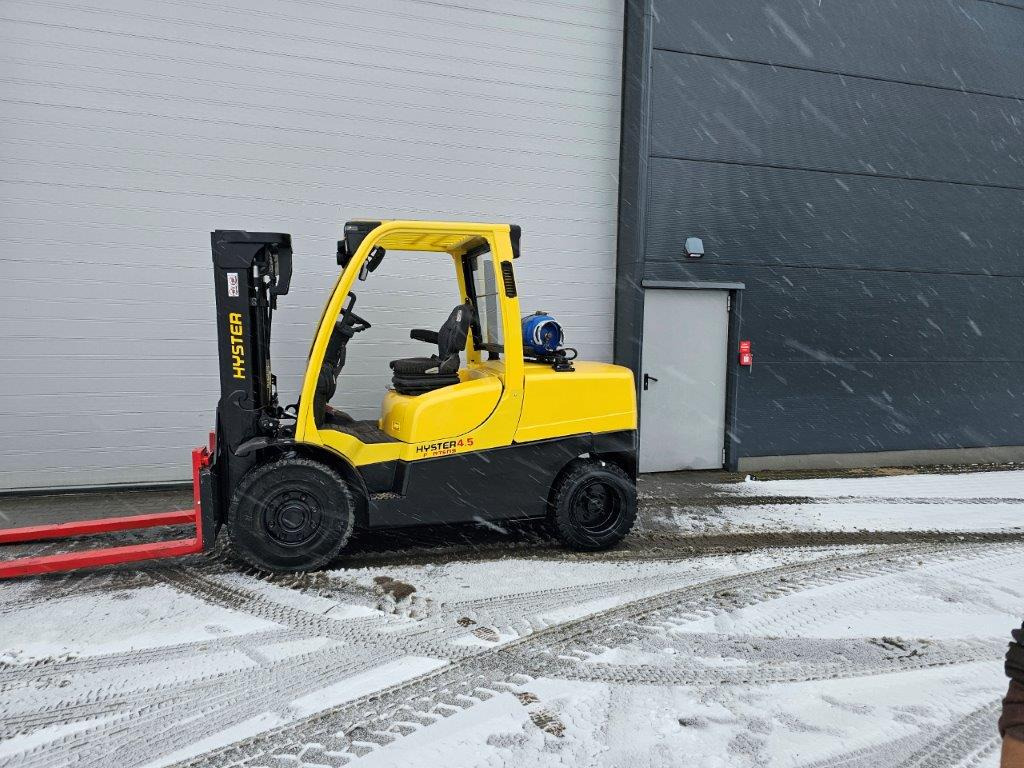 Hyster H4.5FT6 - TRIPLEX - Chariot élévateur: photos 1 Hyster H4.5FT6 - TRIPLEX - Chariot élévateur: photos 1