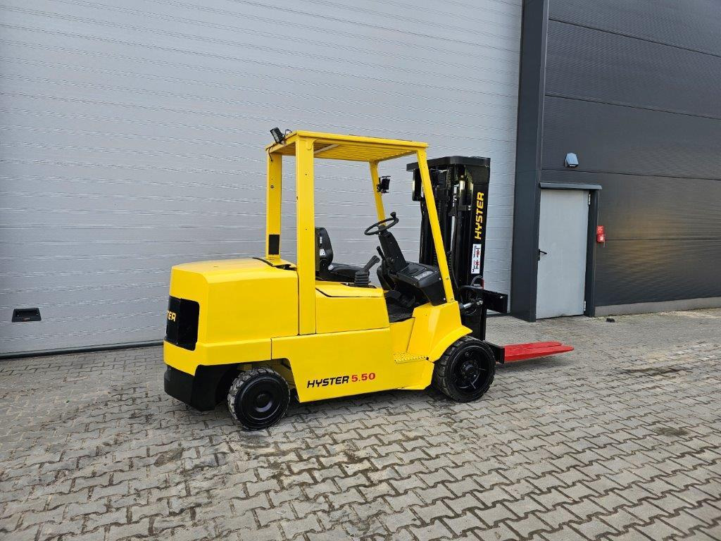 Hyster S5.50XM - Container-Indoor-Stapler - Kompaktstapler - - Chariot élévateur diesel: photos 2 Hyster S5.50XM - Container-Indoor-Stapler - Kompaktstapler - - Chariot élévateur diesel: photos 2