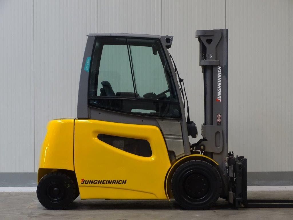 Jungheinrich EFG540k - TRIPLEX - Chariot élévateur électrique: photos 4 Jungheinrich EFG540k - TRIPLEX - Chariot élévateur électrique: photos 4