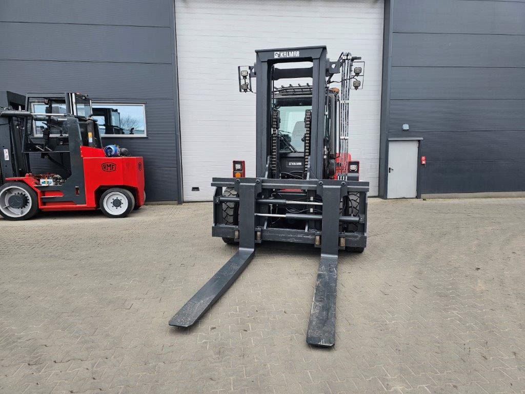 Kalmar DCG160-12 - FREIHUB - Chariot élévateur diesel: photos 4 Kalmar DCG160-12 - FREIHUB - Chariot élévateur diesel: photos 4