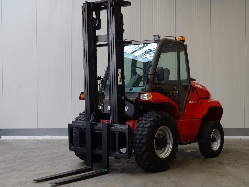 Manitou M30 - TRIPLEX - Chariot tout terrain: photos 1 Manitou M30 - TRIPLEX - Chariot tout terrain: photos 1