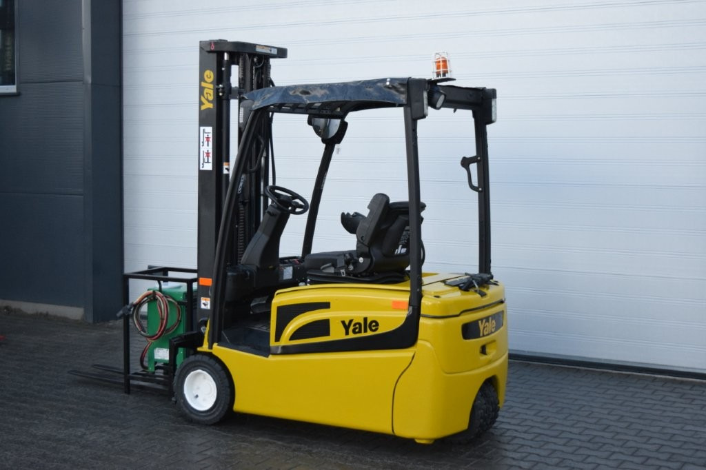 Yale ERP16VT - TRIPLEX - Chariot élévateur électrique: photos 4 Yale ERP16VT - TRIPLEX - Chariot élévateur électrique: photos 4