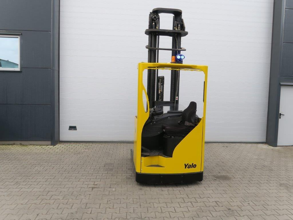 Yale MR14H - TRIPLEX - Chariot à mât rétractable: photos 4 Yale MR14H - TRIPLEX - Chariot à mât rétractable: photos 4