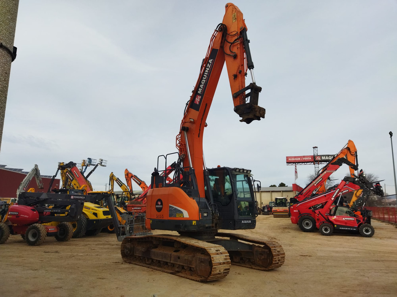 DOOSAN DX235LCR - Pelle sur chenille: photos 1 DOOSAN DX235LCR - Pelle sur chenille: photos 1