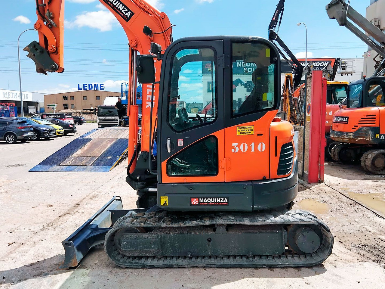DOOSAN DX60R - Mini pelle: photos 1 DOOSAN DX60R - Mini pelle: photos 1