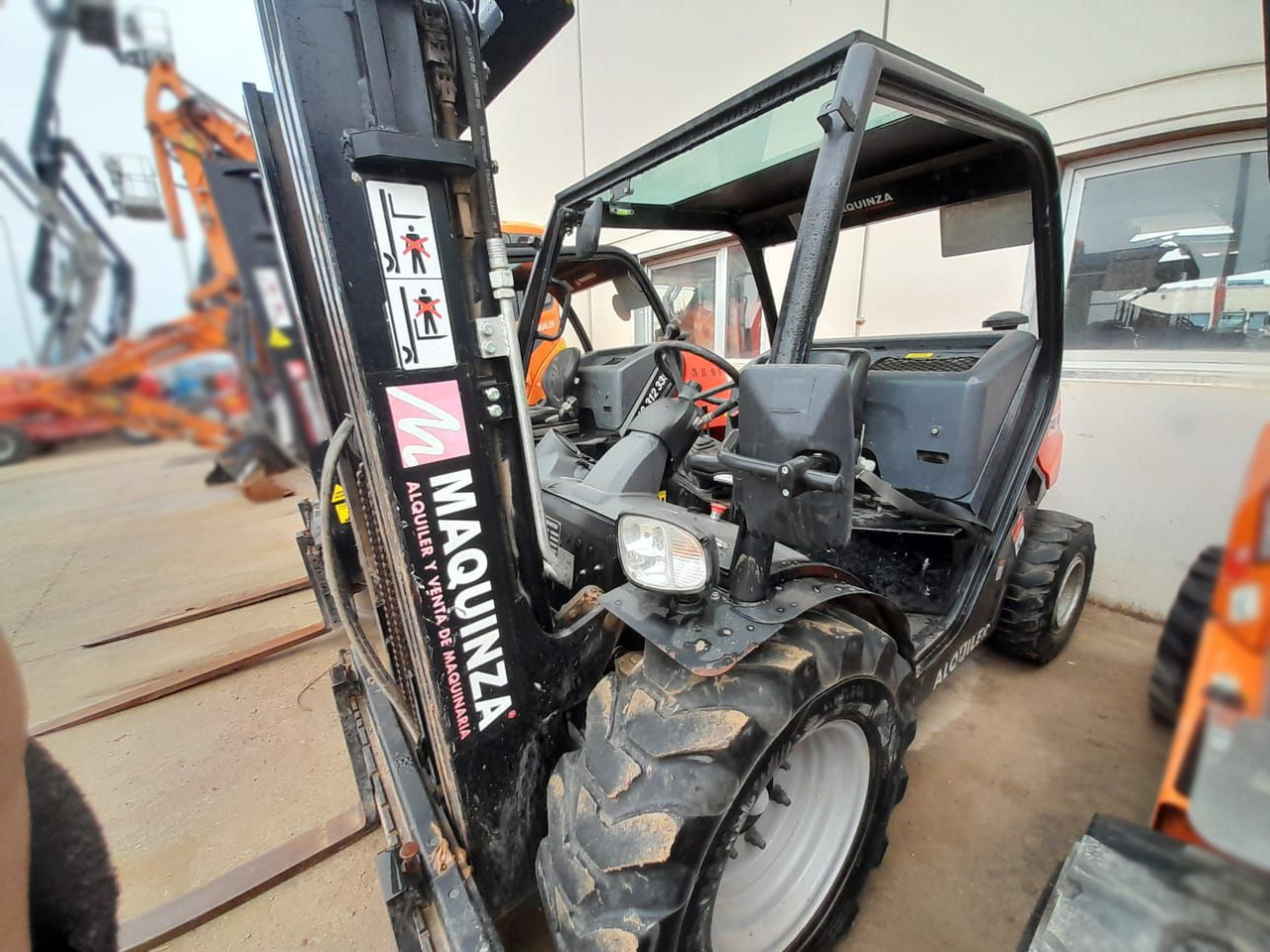 MANITOU MC18.4 D - Chariot élévateur diesel: photos 1 MANITOU MC18.4 D - Chariot élévateur diesel: photos 1