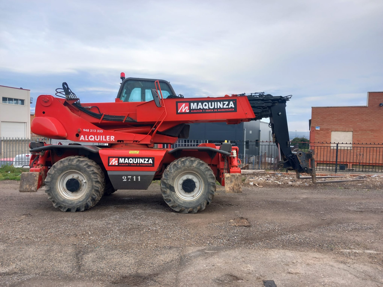 MANITOU MRT1742 - Chariot télescopique: photos 1 MANITOU MRT1742 - Chariot télescopique: photos 1