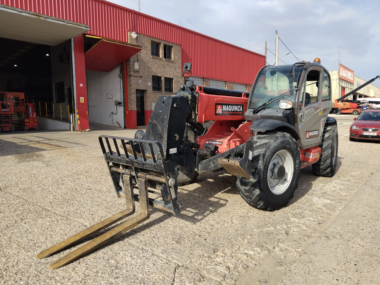 MANITOU MT1335 EASY - Chariot télescopique: photos 2 MANITOU MT1335 EASY - Chariot télescopique: photos 2