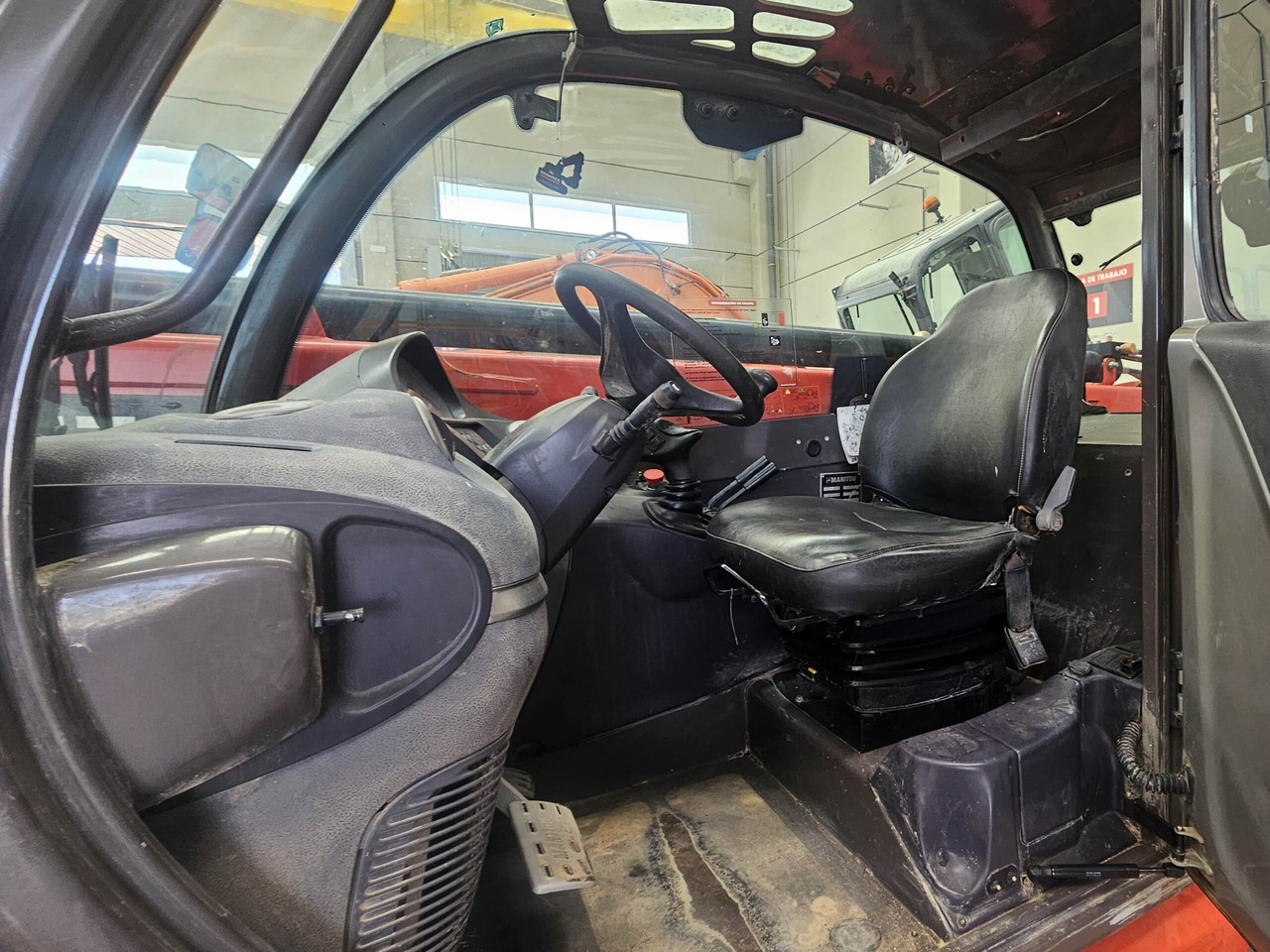 MANITOU MT1335 EASY - Chariot télescopique: photos 4 MANITOU MT1335 EASY - Chariot télescopique: photos 4