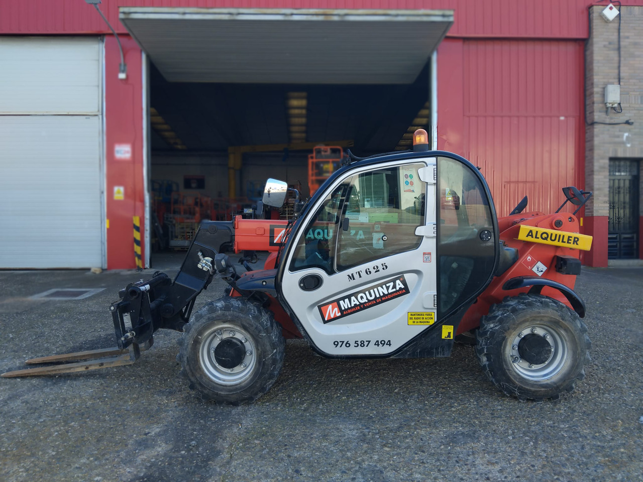 MANITOU MT625 H EASY - Chariot télescopique: photos 1 MANITOU MT625 H EASY - Chariot télescopique: photos 1