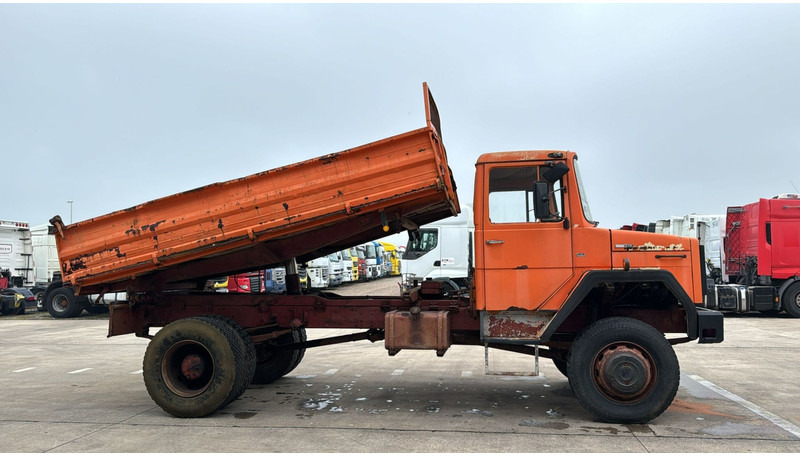 Iveco Magirus 160 - 15 (GRAND PONT / LAMES / 4X4) - Camion benne: photos 3 Iveco Magirus 160 - 15 (GRAND PONT / LAMES / 4X4) - Camion benne: photos 3