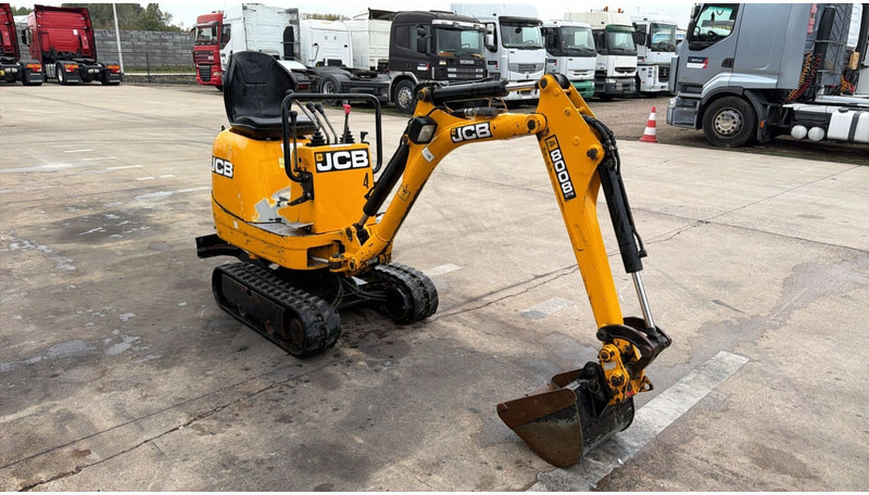JCB 8008 (BE MACHINE / TOP CONDITION / 1898 H) - Mini pelle: photos 3 JCB 8008 (BE MACHINE / TOP CONDITION / 1898 H) - Mini pelle: photos 3
