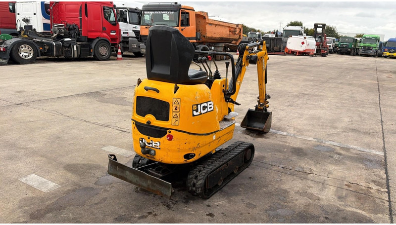 JCB 8008 (BE MACHINE / TOP CONDITION / 1898 H) - Mini pelle: photos 5 JCB 8008 (BE MACHINE / TOP CONDITION / 1898 H) - Mini pelle: photos 5