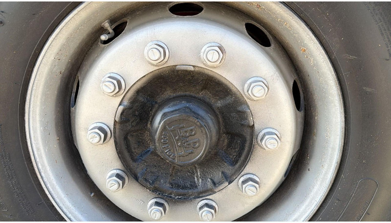 Kögel S 24 (BPW / DISC BRAKES / FREINS DISQUE) - Semi-remorque plateau: photos 5 Kögel S 24 (BPW / DISC BRAKES / FREINS DISQUE) - Semi-remorque plateau: photos 5