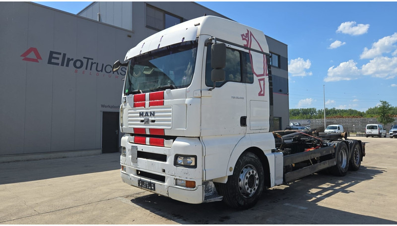 MAN TGA 26.440 (MANUAL GEARBOX / FRONT STEEL / 6X2 / BOITE MANUELLE / DEVANT LAMES) - Châssis cabine: photos 1 MAN TGA 26.440 (MANUAL GEARBOX / FRONT STEEL / 6X2 / BOITE MANUELLE / DEVANT LAMES) - Châssis cabine: photos 1
