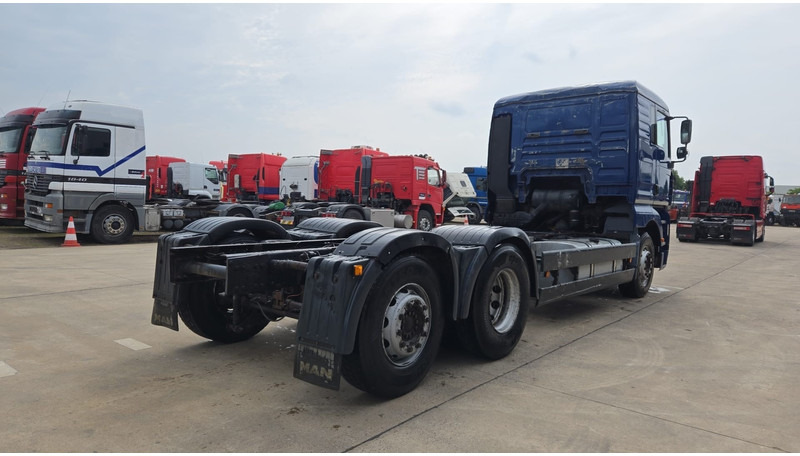 MAN TGA 26.460 (MANUAL PUMP / POMPE MANUELLE / MANUAL GEARBOX / BOITE MANUELLE / 6X2 / FRONT STEEL / DEVANT LAMES) - Châssis cabine: photos 5 MAN TGA 26.460 (MANUAL PUMP / POMPE MANUELLE / MANUAL GEARBOX / BOITE MANUELLE / 6X2 / FRONT STEEL / DEVANT LAMES) - Châssis cabine: photos 5