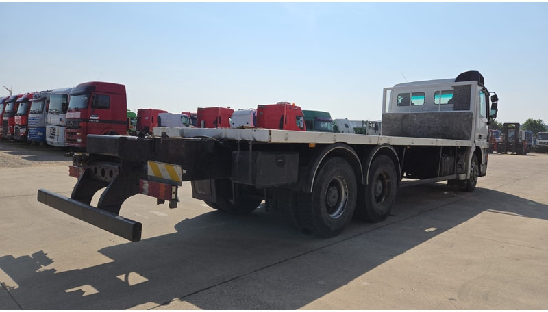 Mercedes-Benz Actros 2636 (6X4 / LAMES / GRAND PONT / MP2 / STEEL SUSP. / BOITE MANUELLE / MANUAL GEARBOX / 9M CHASSIS !!!) - Camion plateau: photos 5 Mercedes-Benz Actros 2636 (6X4 / LAMES / GRAND PONT / MP2 / STEEL SUSP. / BOITE MANUELLE / MANUAL GEARBOX / 9M CHASSIS !!!) - Camion plateau: photos 5