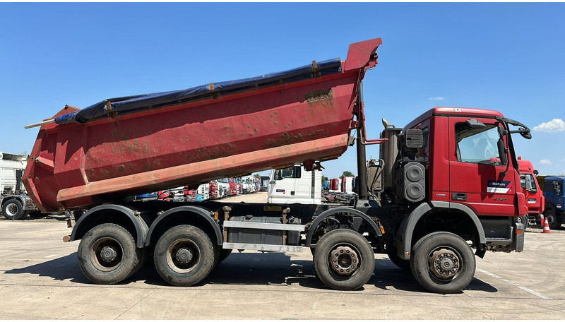 Mercedes-Benz Actros 4141 (8X6 / LAMES / STEEL / BIG AXLE / GRAND PONT / TAMBOURS / MANUAL GETRIEBE / MANUAL GEARBOX) - Camion benne: photos 5 Mercedes-Benz Actros 4141 (8X6 / LAMES / STEEL / BIG AXLE / GRAND PONT / TAMBOURS / MANUAL GETRIEBE / MANUAL GEARBOX) - Camion benne: photos 5