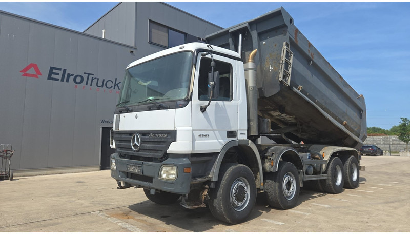 Mercedes-Benz Actros 4141 (EPS / 8X6 / GRAND PONT / BIG AXLE / LAMES / STEEL / V6) - Camion benne: photos 1 Mercedes-Benz Actros 4141 (EPS / 8X6 / GRAND PONT / BIG AXLE / LAMES / STEEL / V6) - Camion benne: photos 1