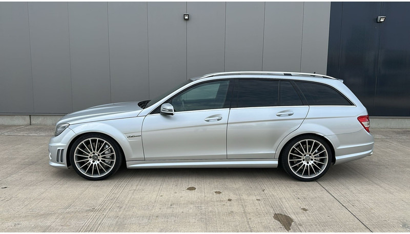 Mercedes-Benz C-Klasse 63 AMG (LICHTE VRACHT / BELGISCHE WAGEN / V8 / OPEN DAK) - Voiture: photos 5 Mercedes-Benz C-Klasse 63 AMG (LICHTE VRACHT / BELGISCHE WAGEN / V8 / OPEN DAK) - Voiture: photos 5