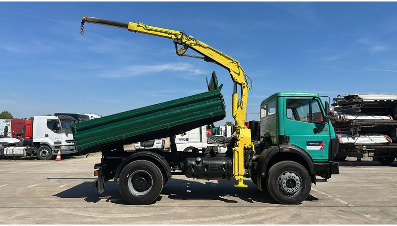 Mercedes-Benz SK 1722 (4X4 / LAMES / GRAND PONT / GRUE / TRES PROPRE / BIG HUB / STEEL SUSP. / V6) - Camion benne, Camion grue: photos 4 Mercedes-Benz SK 1722 (4X4 / LAMES / GRAND PONT / GRUE / TRES PROPRE / BIG HUB / STEEL SUSP. / V6) - Camion benne, Camion grue: photos 4