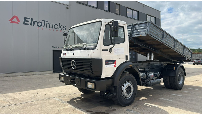 Mercedes-Benz SK 1722 (LAMES / GRAND PONT / V6 / BOITE MANUELLE / POMPE MANUELLE) - Camion benne: photos 1 Mercedes-Benz SK 1722 (LAMES / GRAND PONT / V6 / BOITE MANUELLE / POMPE MANUELLE) - Camion benne: photos 1