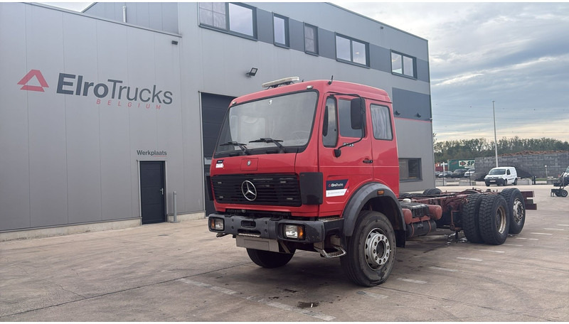 Mercedes-Benz SK 2233 (LAMES / GRAND PONT / V8 AVEC 2X TURBO / BIG AXLE) - Châssis cabine: photos 1 Mercedes-Benz SK 2233 (LAMES / GRAND PONT / V8 AVEC 2X TURBO / BIG AXLE) - Châssis cabine: photos 1
