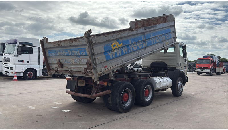 Mercedes-Benz SK 2527 (V6 / GRAND PONT / LAMES / BOITE MANUELLE / MANUAL GEARBOX) - Camion benne: photos 5 Mercedes-Benz SK 2527 (V6 / GRAND PONT / LAMES / BOITE MANUELLE / MANUAL GEARBOX) - Camion benne: photos 5