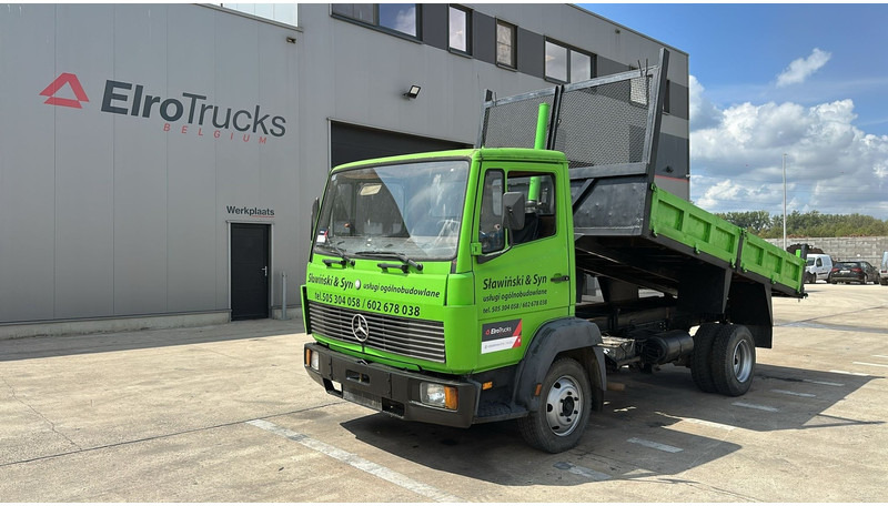 Mercedes-Benz SK 814 (MANUAL PUMP / POMPE MANUELLE / 6 CYLINDER / STEEL SUSP. / LAMES) - Camion benne: photos 1 Mercedes-Benz SK 814 (MANUAL PUMP / POMPE MANUELLE / 6 CYLINDER / STEEL SUSP. / LAMES) - Camion benne: photos 1