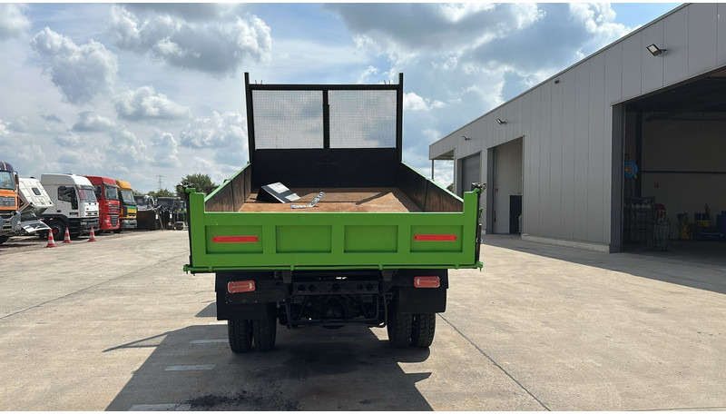 Mercedes-Benz SK 814 (MANUAL PUMP / POMPE MANUELLE / 6 CYLINDER / STEEL SUSP. / LAMES) - Camion benne: photos 5 Mercedes-Benz SK 814 (MANUAL PUMP / POMPE MANUELLE / 6 CYLINDER / STEEL SUSP. / LAMES) - Camion benne: photos 5