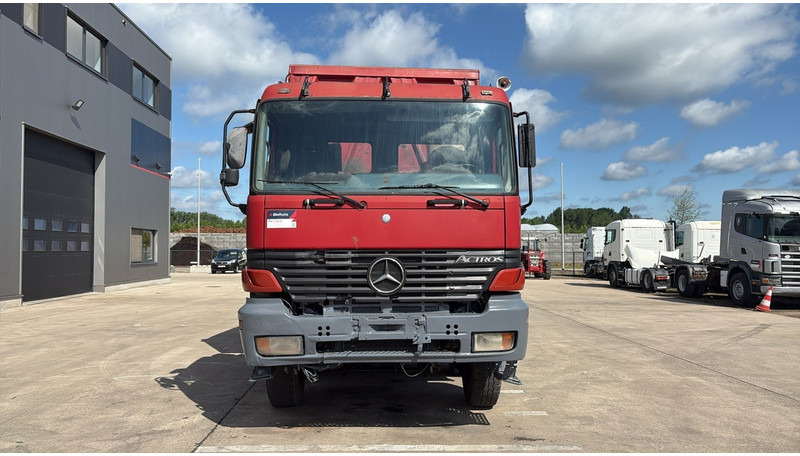 Mercedes-Benz actros 4140 (EPS / 8X6 / LAMES / GRAND PONT / GRAND BENNE / 3 PONTS / TRES BONNE ETAT) - Camion benne: photos 2 Mercedes-Benz actros 4140 (EPS / 8X6 / LAMES / GRAND PONT / GRAND BENNE / 3 PONTS / TRES BONNE ETAT) - Camion benne: photos 2