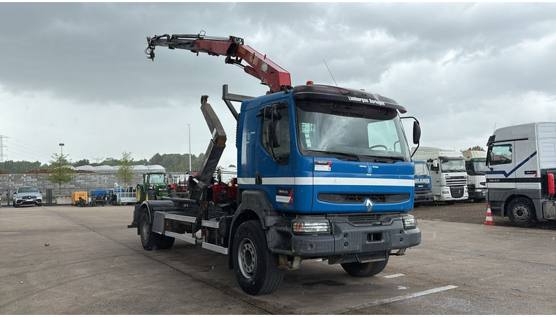 Renault KERAX 420 (HMF 1683 K2 / BE TRUCK / LAMES / GRAND PONT / BOITE MANUELLE) - Camion ampliroll, Camion grue: photos 4 Renault KERAX 420 (HMF 1683 K2 / BE TRUCK / LAMES / GRAND PONT / BOITE MANUELLE) - Camion ampliroll, Camion grue: photos 4